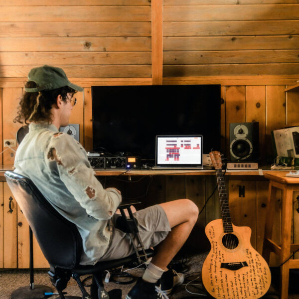 soundtrap-exNmFNFQKrM-unsplash
